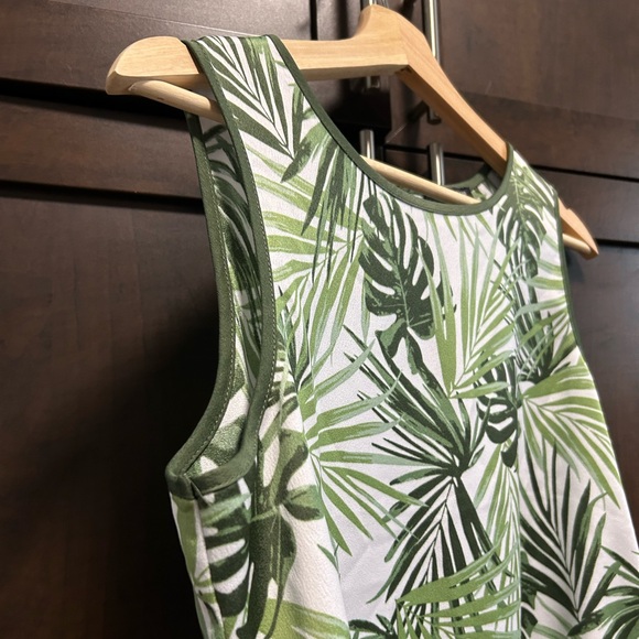 Mario Serrani palm leaf tank top in white/green. Size S. - Picture 3 of 7